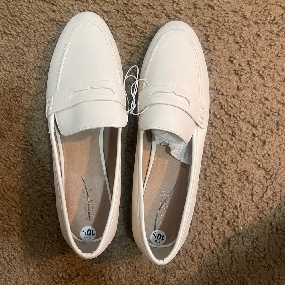 LOFT Women’s Modern Penny Loafers - Picture 4 of 4